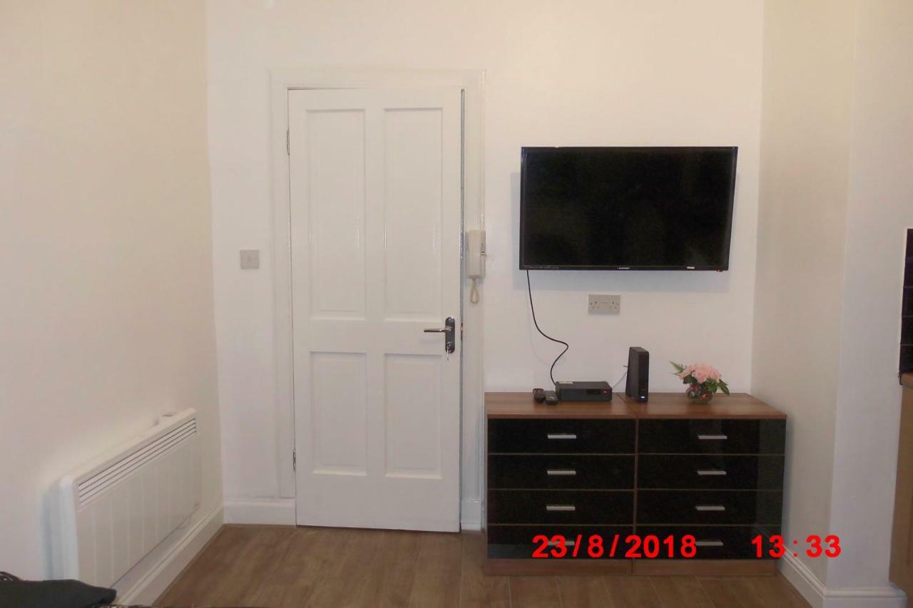 223 Neilston Road Paisley Exterior photo